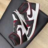 Jordan 1 Retro High Bloodline - No Box - Pre-Owned