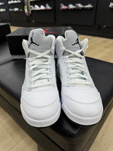 Jordan 5 Retro White Metallic (2026)- Pre-owned
