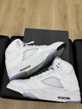 Jordan 5 Retro White Metallic (2026)- Pre-owned