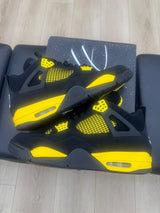 Jordan 4 Retro Thunder (2023)- PREOWNED