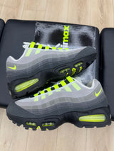 Nike Air Max 95 OG Big Bubble Neon (2025/2026) - Pre-Owned