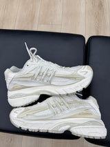 adidas Adistar Jellyfish Pharrell Williams White- PREOWNED- NO BOX