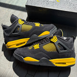 Jordan 4 Retro Thunder (2023) - PRE-OWNED