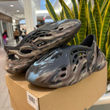 Adidas Yeezy Foam RNR MX Cinder - Pre-Owned